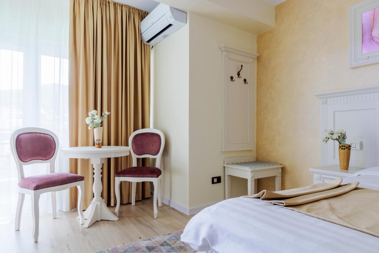 Hotel Central - Băile Olăneşti المظهر الخارجي الصورة
