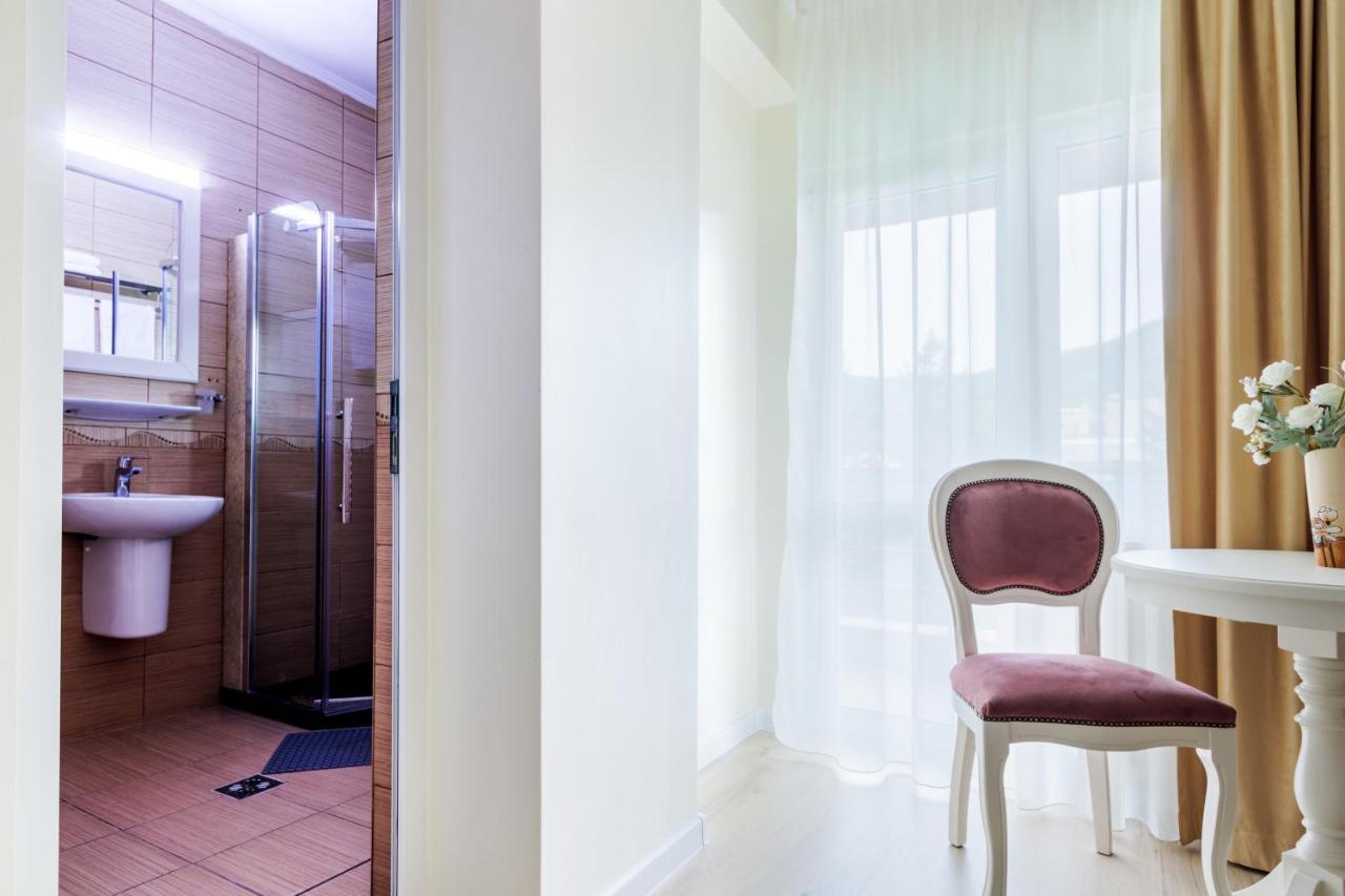 Hotel Central - Băile Olăneşti المظهر الخارجي الصورة